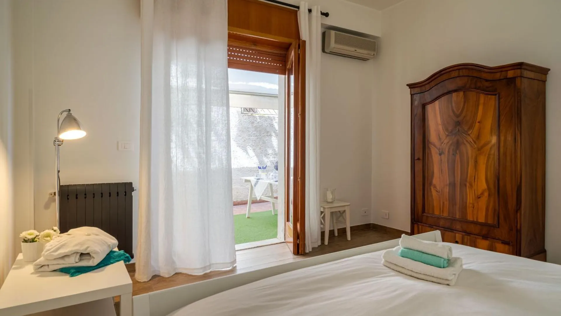 La Maison De Clotilde تاورمينا 0*,